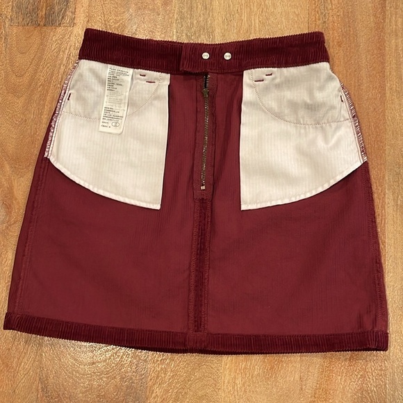 HOLLISTER Corduroy Ultra High Rise Mini Skirt size 1 - Picture 7 of 11